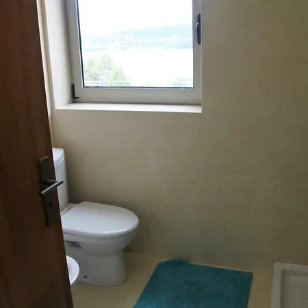 Encosta Do Rio Minho بيت للعطل